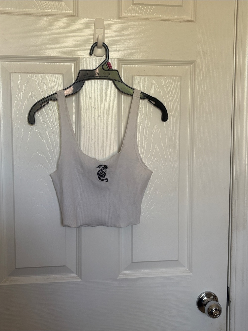Forever 21 White Cropped Tank Top with Black Dragon